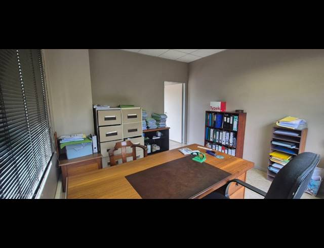 83M² OFFICE FOR SALE IN GILLITTS